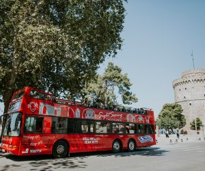 thessaloniki-sightseeing-bus-leukos-purgos-stop